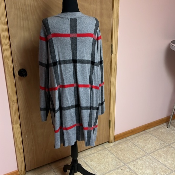 Tahari cardigan size 2x - Picture 4 of 4